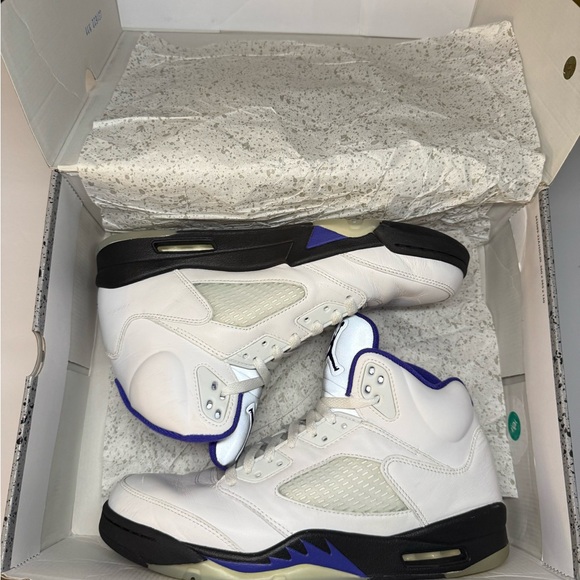 Jordan Athletic Shoes White and Purple main image 9
